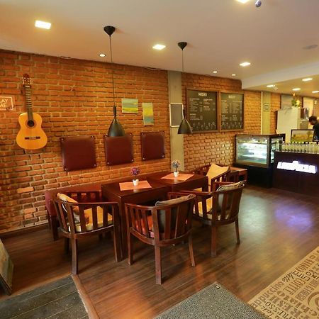 אלותגאמה Thumbelina Apartments & Hotel מראה חיצוני תמונה