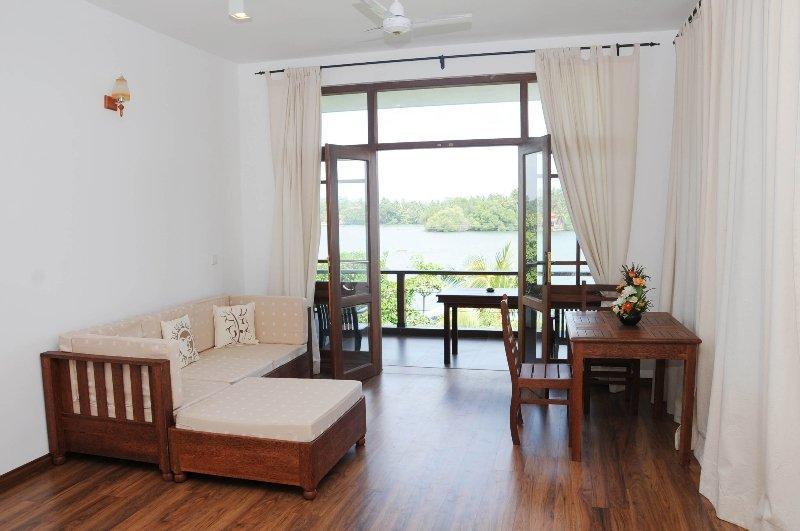 אלותגאמה Thumbelina Apartments & Hotel מראה חיצוני תמונה