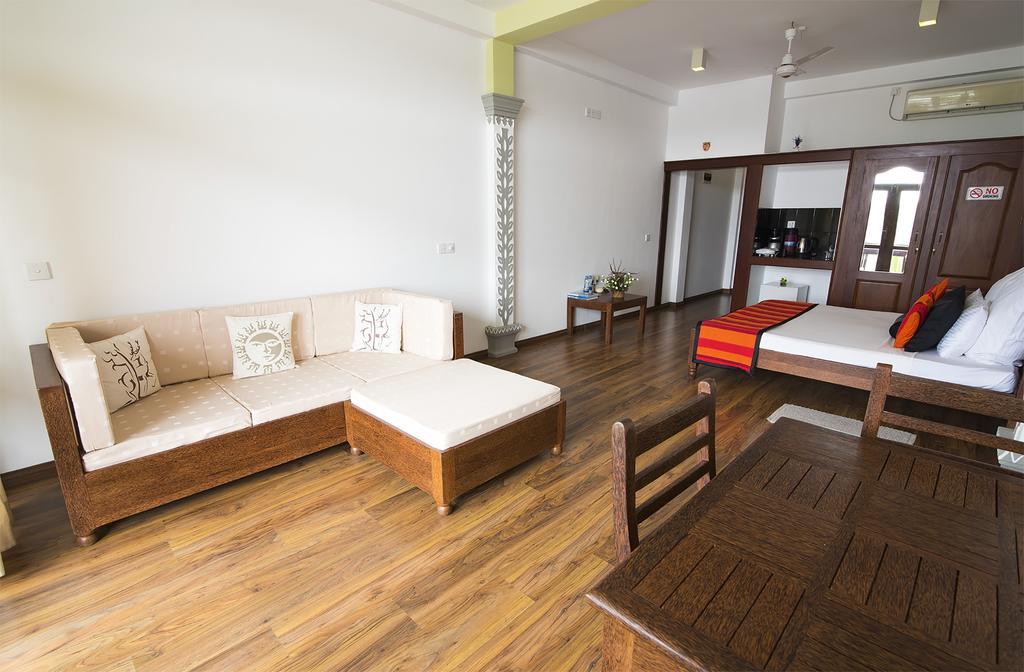 אלותגאמה Thumbelina Apartments & Hotel מראה חיצוני תמונה
