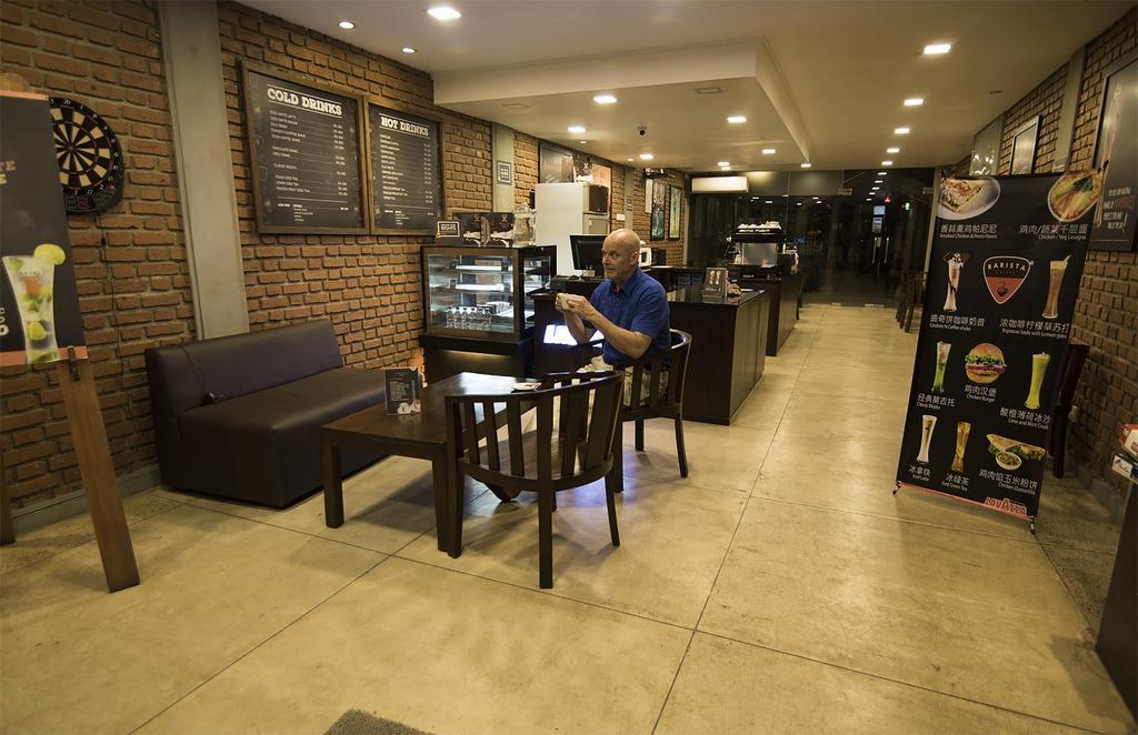 אלותגאמה Thumbelina Apartments & Hotel מראה חיצוני תמונה